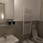 Esperanto Apartament *